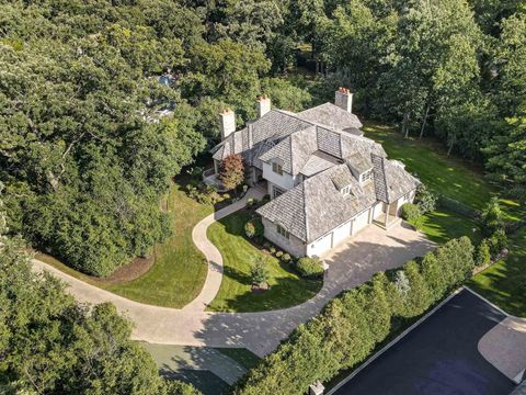 Tiny photo for 1401 W Everett Road, Lake Forest, IL 60045 (MLS # 12466618)