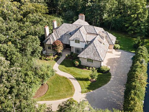 1401 W Everett Road Lake Forest IL 60045