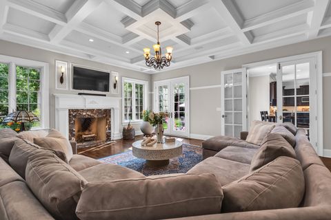 Tiny photo for 1401 W Everett Road, Lake Forest, IL 60045 (MLS # 12466618)