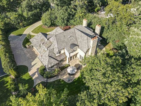 Tiny photo for 1401 W Everett Road, Lake Forest, IL 60045 (MLS # 12466618)