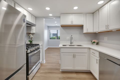 Tiny photo for 1624 E Waterford Lane #1624, Palatine, IL 60074 (MLS # 12635748)