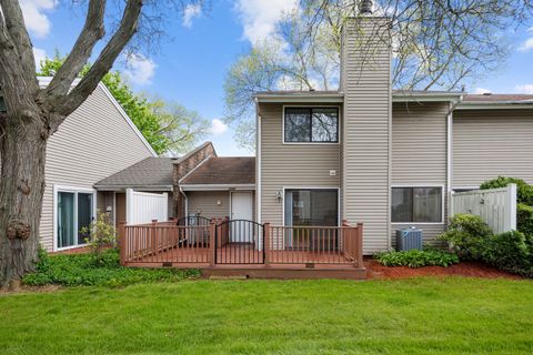 Tiny photo for 1624 E Waterford Lane #1624, Palatine, IL 60074 (MLS # 12635748)