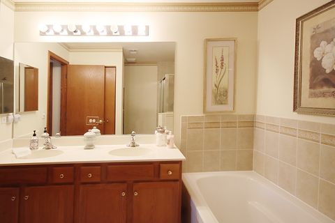 Tiny photo for 226 W Park Avenue #A, Sugar Grove, IL 60554 (MLS # 12497375)