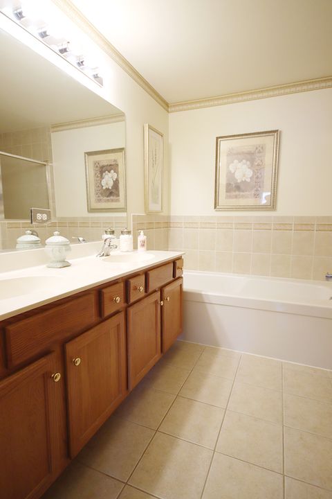 Tiny photo for 226 W Park Avenue #A, Sugar Grove, IL 60554 (MLS # 12497375)