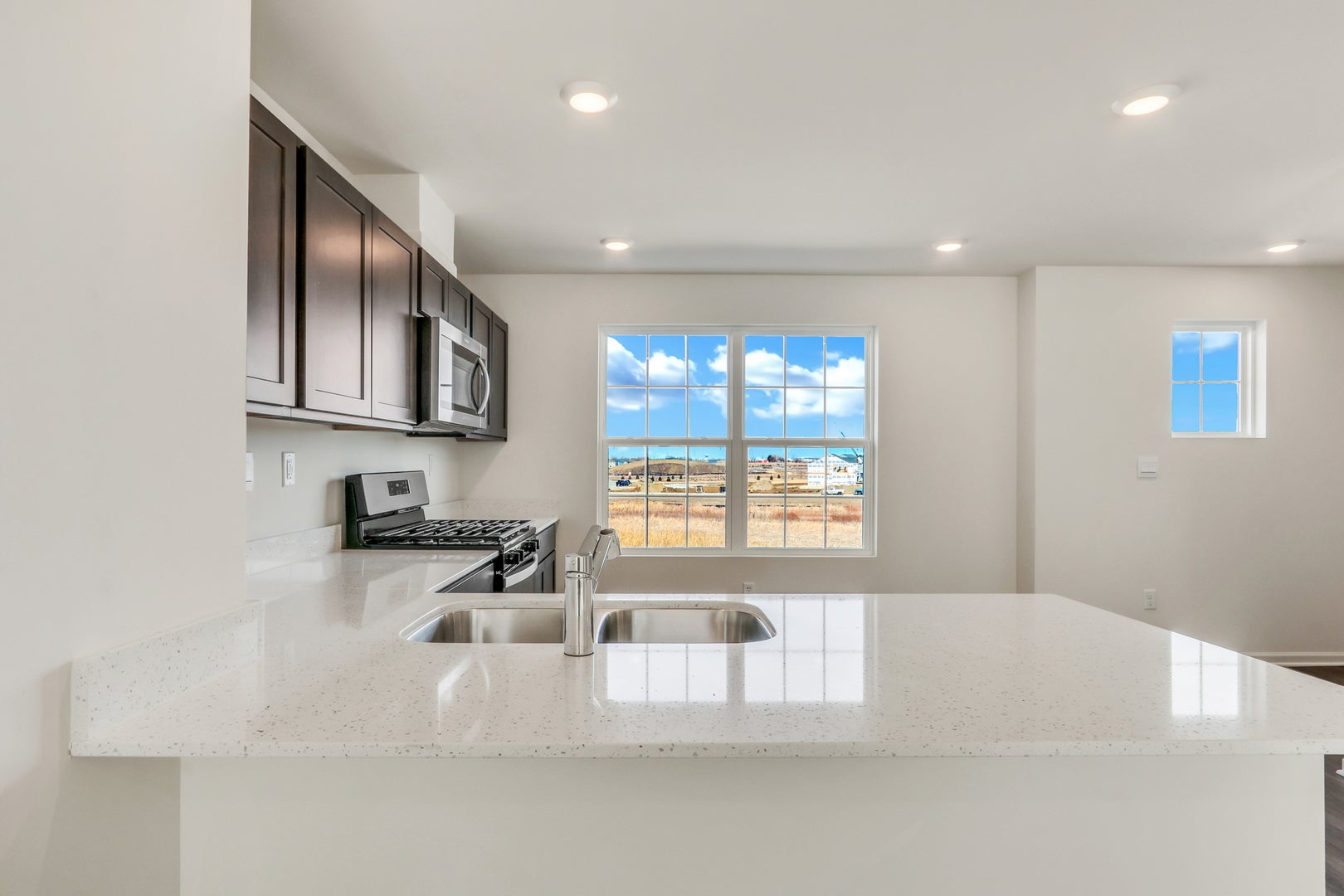 409 Lakeshore Court
