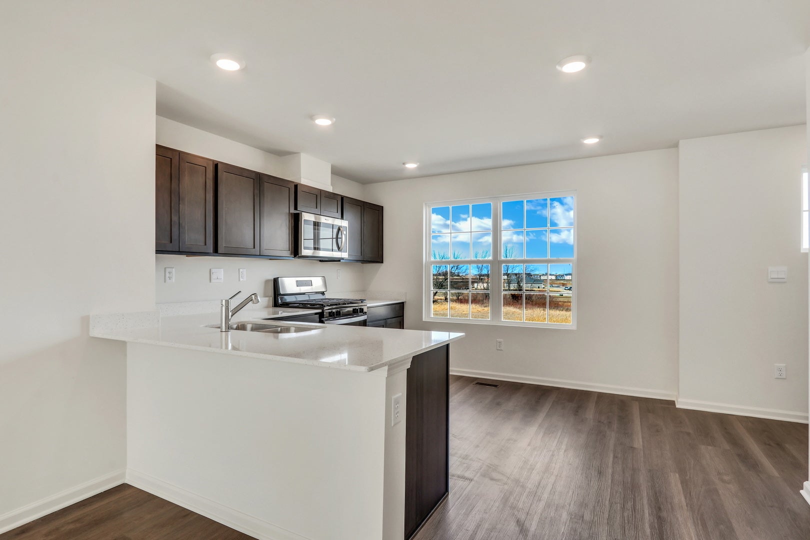 409 Lakeshore Court