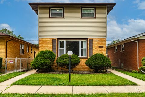 Photo of 11740 S Loomis Street, Chicago, IL 60643 (MLS # 12452531)