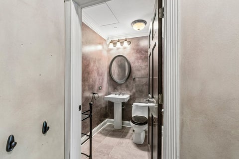 Tiny photo for 600 N KINGSBURY Street #101, Chicago, IL 60654 (MLS # 12754768)