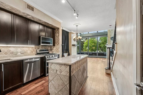 Tiny photo for 600 N KINGSBURY Street #101, Chicago, IL 60654 (MLS # 12754768)
