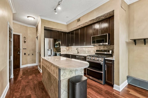 Tiny photo for 600 N KINGSBURY Street #101, Chicago, IL 60654 (MLS # 12754768)