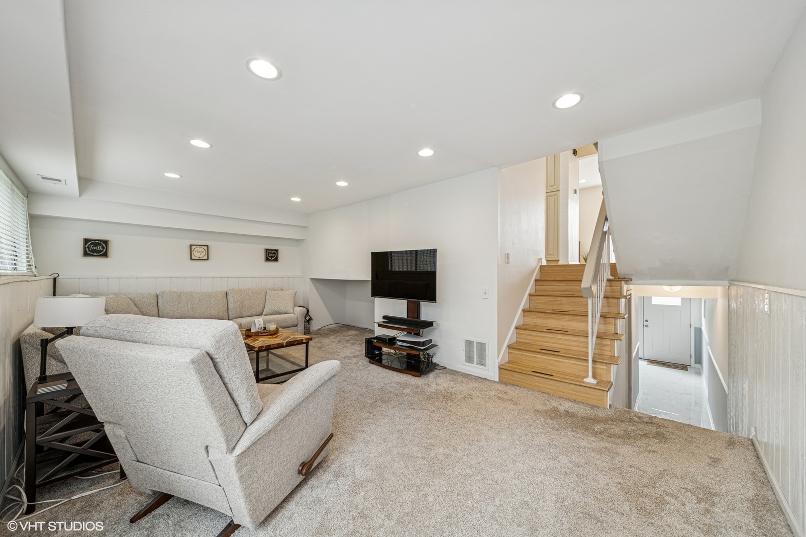 813 SHAWNEE Trail