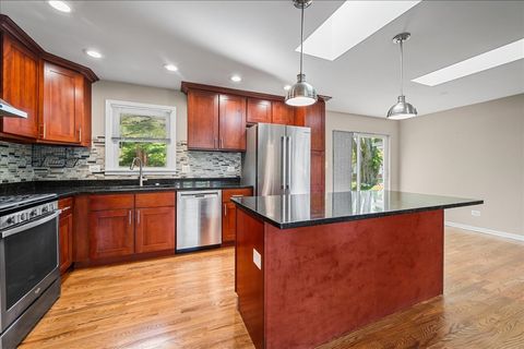 Tiny photo for 203 Coldren Drive, Prospect Heights, IL 60070 (MLS # 12499285)