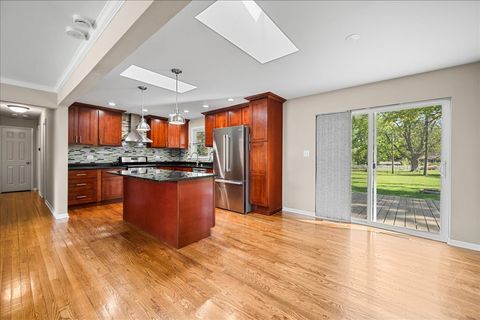 Tiny photo for 203 Coldren Drive, Prospect Heights, IL 60070 (MLS # 12499285)