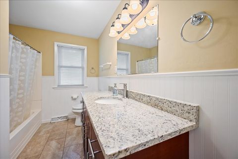 Tiny photo for 203 Coldren Drive, Prospect Heights, IL 60070 (MLS # 12499285)