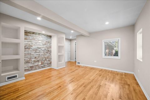 Tiny photo for 203 Coldren Drive, Prospect Heights, IL 60070 (MLS # 12499285)