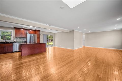 Tiny photo for 203 Coldren Drive, Prospect Heights, IL 60070 (MLS # 12499285)