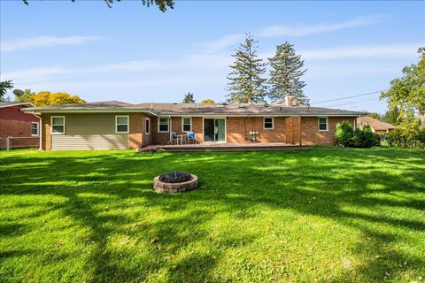 Tiny photo for 203 Coldren Drive, Prospect Heights, IL 60070 (MLS # 12499285)
