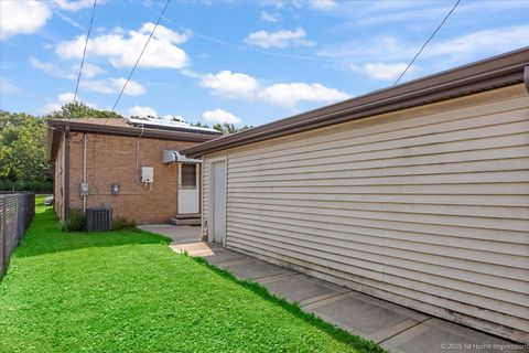 Tiny photo for 11214 S Sacramento Avenue, Chicago, IL 60655 (MLS # 12537577)