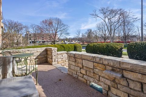 Tiny photo for 664 Burton Avenue, Highland Park, IL 60035 (MLS # 12595706)