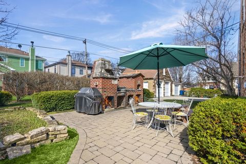 Tiny photo for 664 Burton Avenue, Highland Park, IL 60035 (MLS # 12595706)