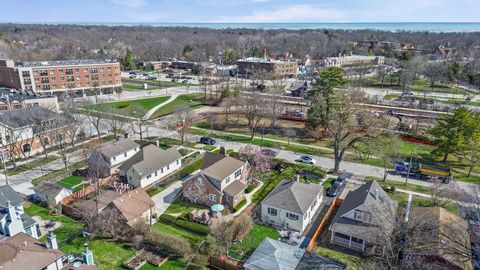 Tiny photo for 664 Burton Avenue, Highland Park, IL 60035 (MLS # 12595706)