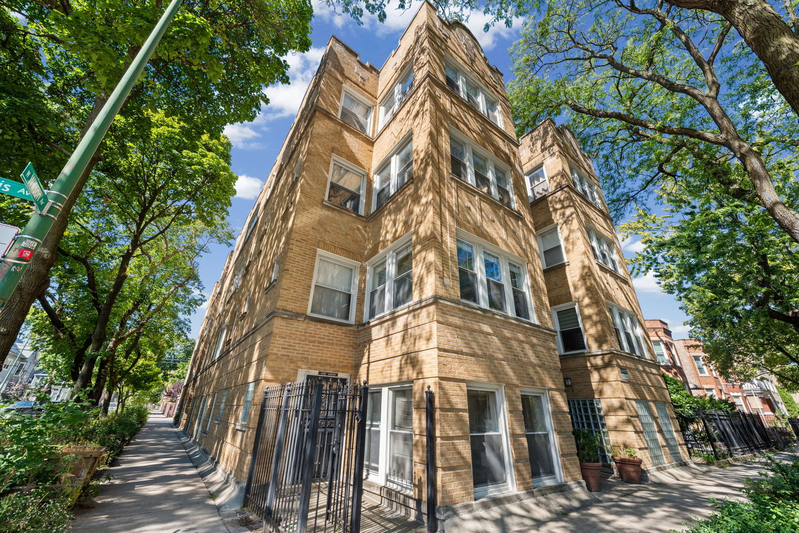 4600 N Saint Louis Avenue GARDEN