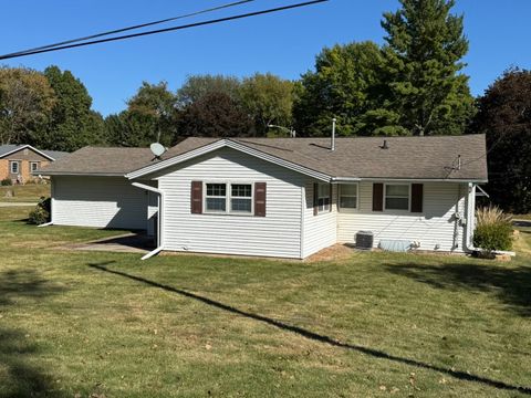 Tiny photo for 805 Keith Drive, Morrison, IL 61270 (MLS # 12494054)