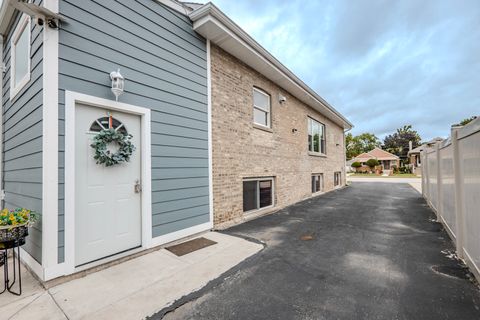 Tiny photo for 3832 Saint Charles Road, Bellwood, IL 60104 (MLS # 12451738)