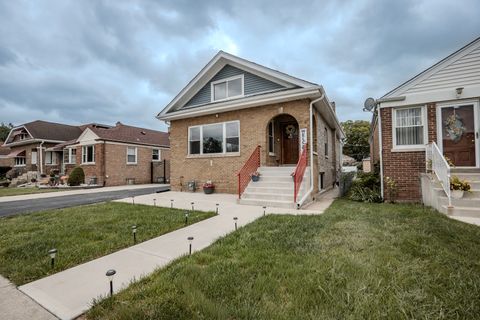 Tiny photo for 3832 Saint Charles Road, Bellwood, IL 60104 (MLS # 12451738)