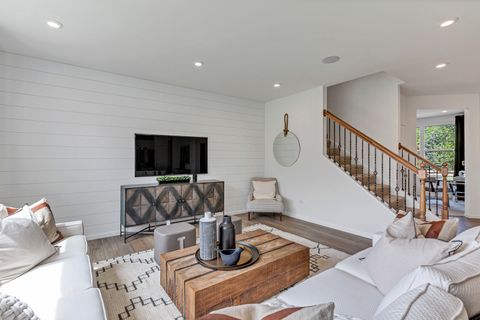 Tiny photo for 433 Freedlund Course, Batavia, IL 60510 (MLS # 12478962)