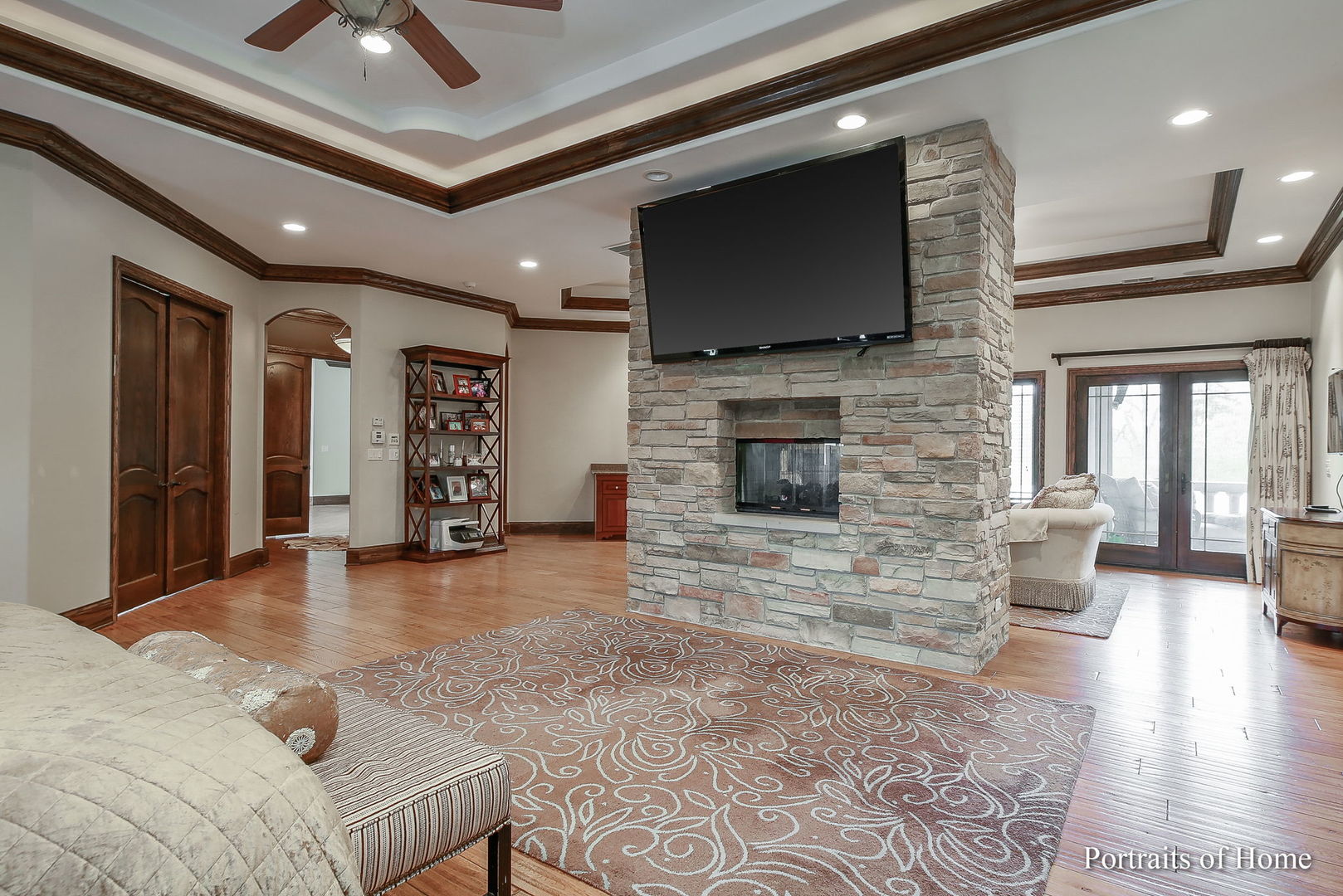 Oak Brook, Illinois 60523, United States, 6 Bedrooms Bedrooms, ,7 BathroomsBathrooms,Residential,Active,251553