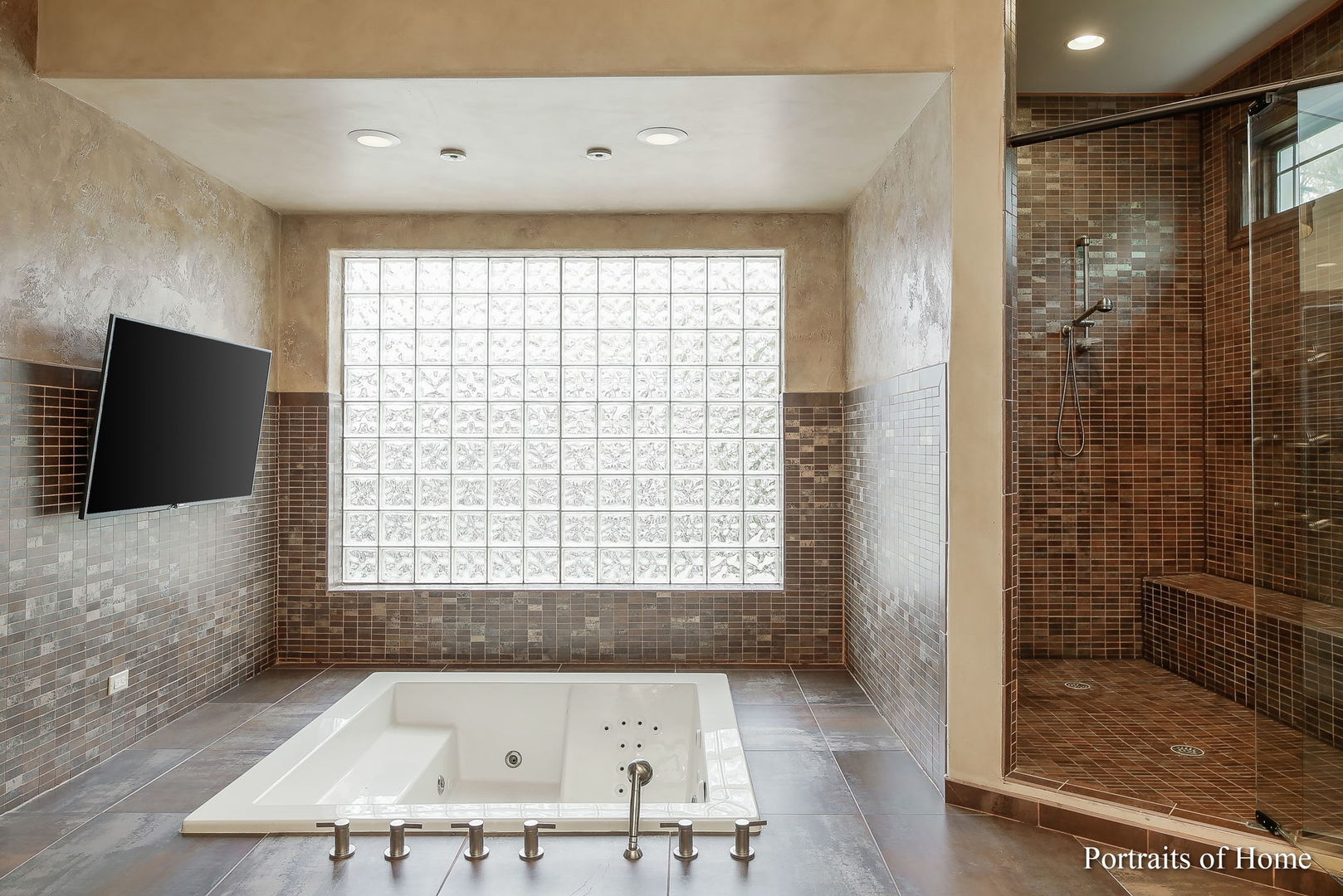 Oak Brook, Illinois 60523, United States, 6 Bedrooms Bedrooms, ,7 BathroomsBathrooms,Residential,Active,251553