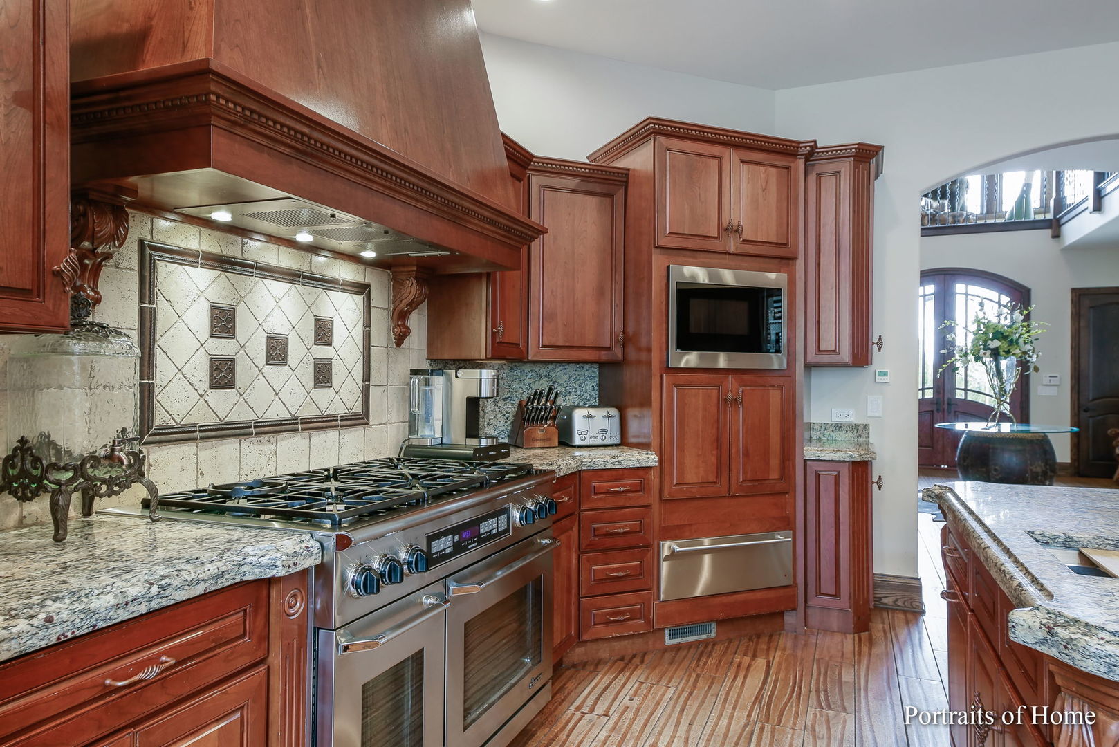 Oak Brook, Illinois 60523, United States, 6 Bedrooms Bedrooms, ,7 BathroomsBathrooms,Residential,Active,251553