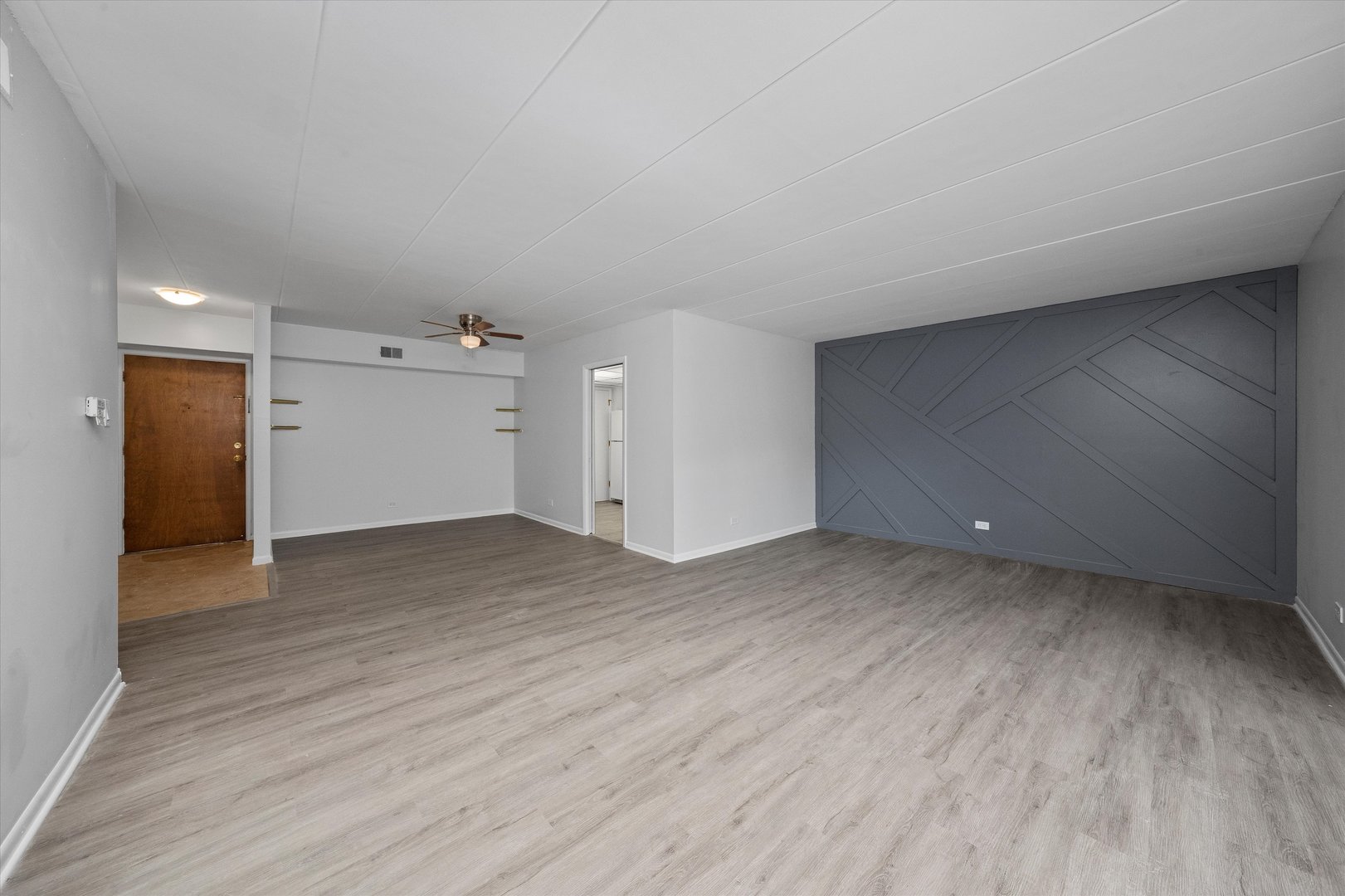 2807 Willow Road 103
