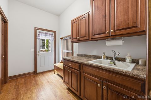 Tiny photo for 908 Knox Lane, Batavia, IL 60510 (MLS # 12634513)