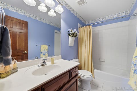 Tiny photo for 908 Knox Lane, Batavia, IL 60510 (MLS # 12634513)