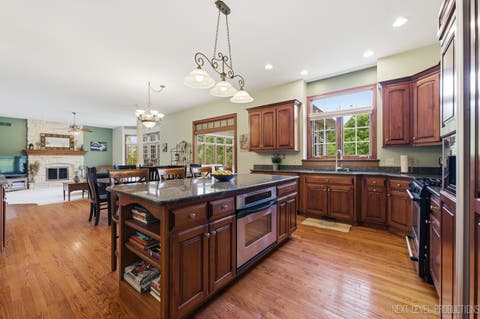 Tiny photo for 908 Knox Lane, Batavia, IL 60510 (MLS # 12634513)