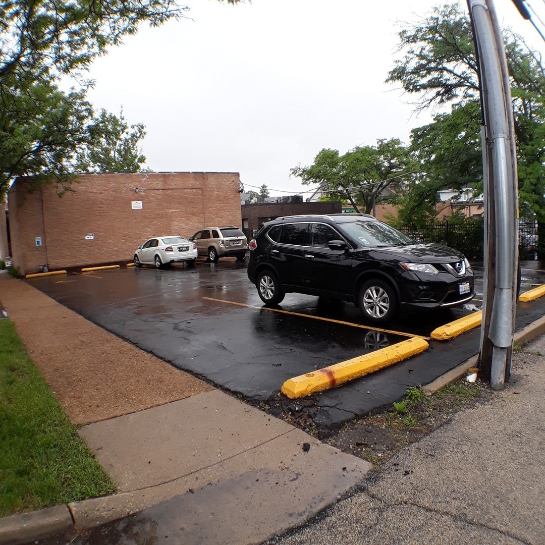 100 E Irving Park Road 109