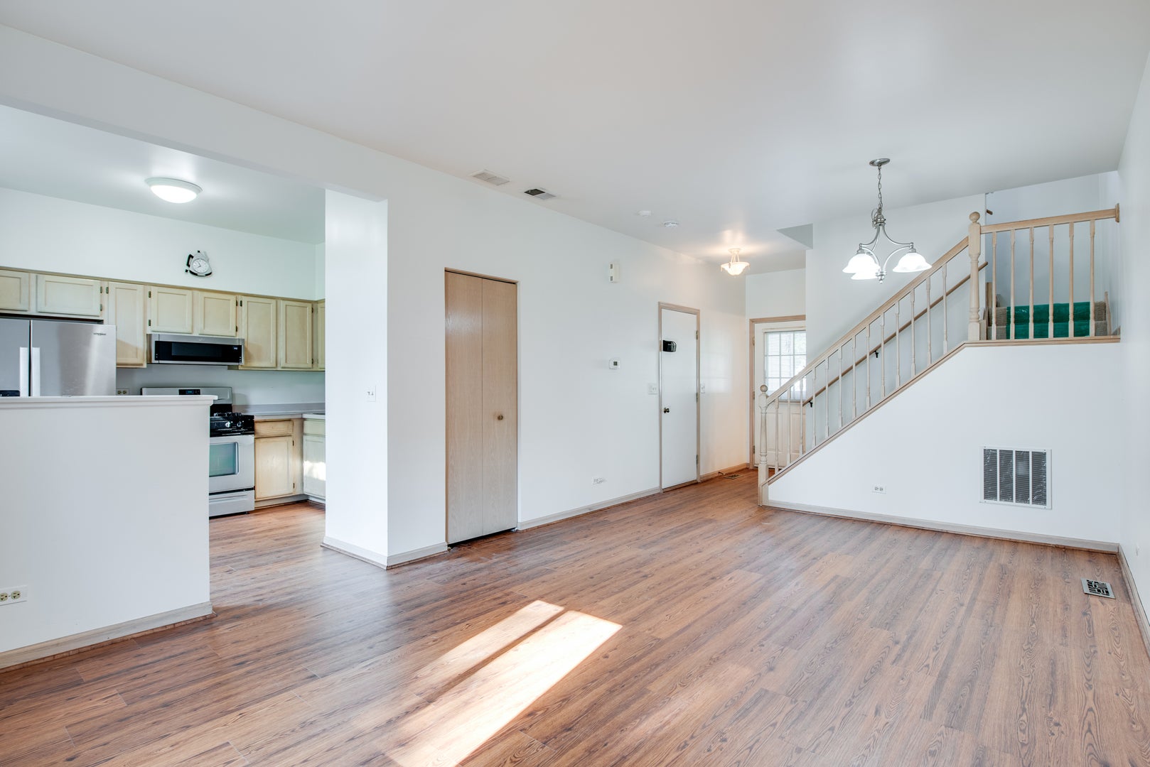 1216 Arapaho Court 1216
