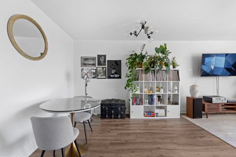 Tiny photo for 720 W Gordon Terrace #15N, Chicago, IL 60613 (MLS # 12439978)