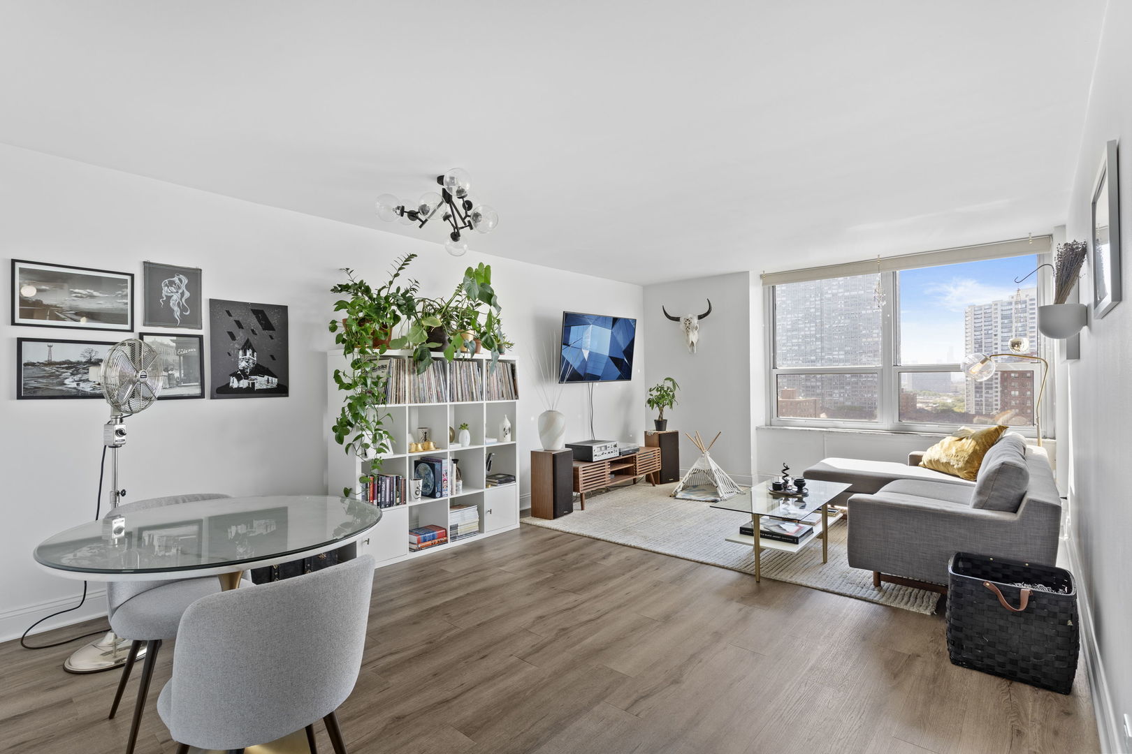 720 W Gordon Terrace 15N