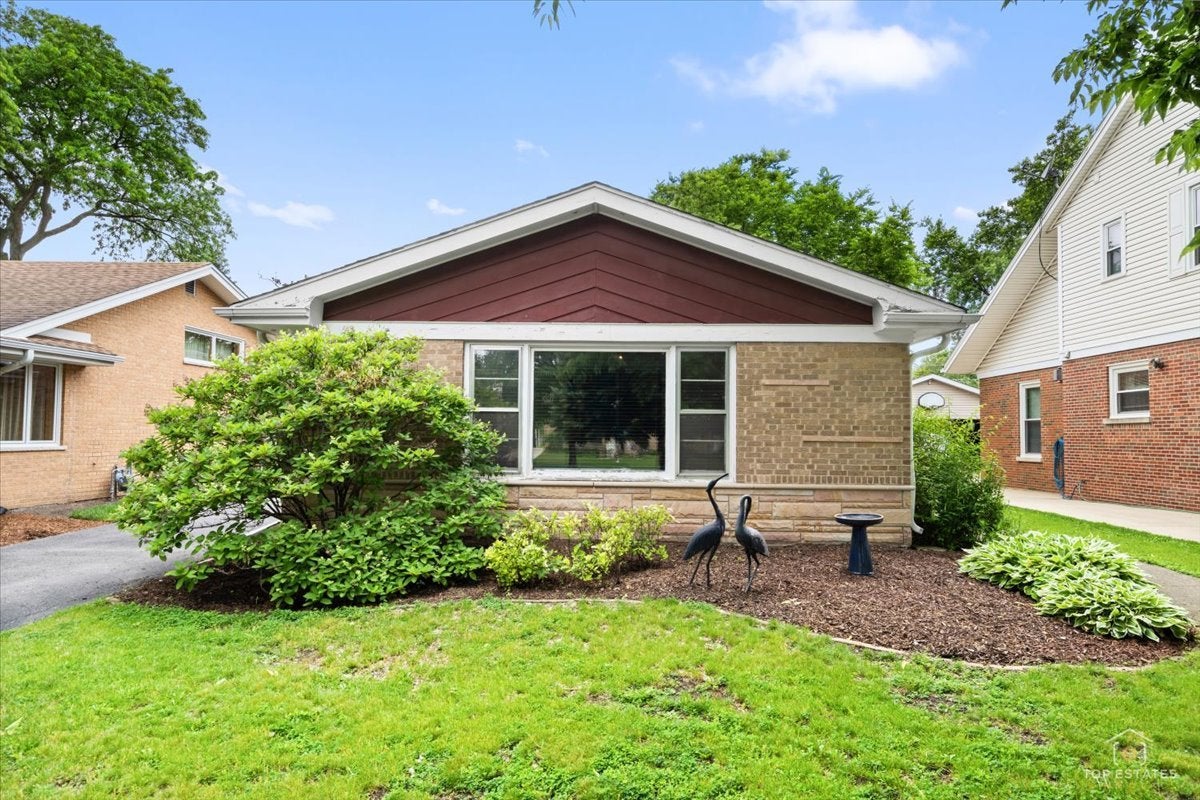532 N Redfield Court