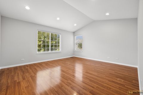 Tiny photo for 600 Creekside Circle #600, Gurnee, IL 60031 (MLS # 12484507)