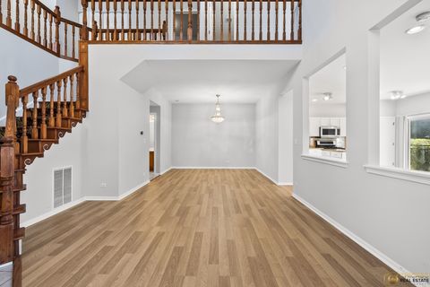 Tiny photo for 600 Creekside Circle #600, Gurnee, IL 60031 (MLS # 12484507)
