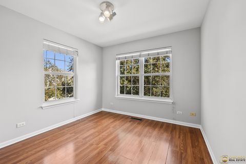 Tiny photo for 600 Creekside Circle #600, Gurnee, IL 60031 (MLS # 12484507)