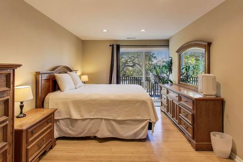 Tiny photo for 1847 Tanglewood Drive #2B, Glenview, IL 60025 (MLS # 12517354)