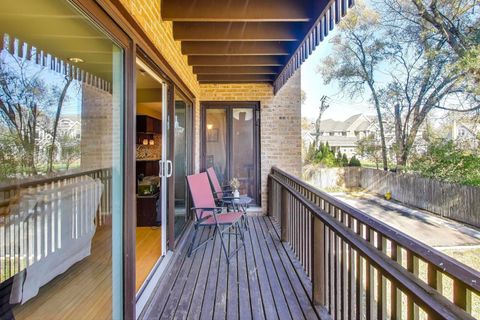 Tiny photo for 1847 Tanglewood Drive #2B, Glenview, IL 60025 (MLS # 12517354)