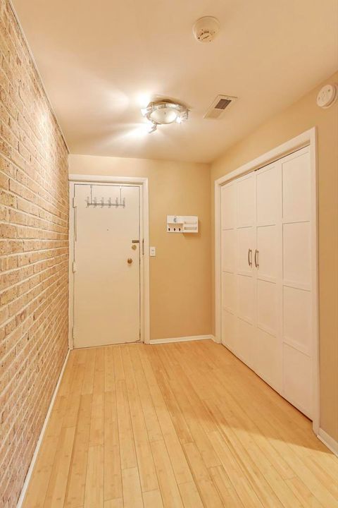 Tiny photo for 1847 Tanglewood Drive #2B, Glenview, IL 60025 (MLS # 12517354)