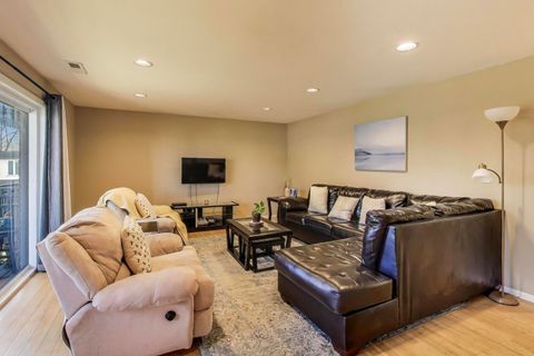 Tiny photo for 1847 Tanglewood Drive #2B, Glenview, IL 60025 (MLS # 12517354)