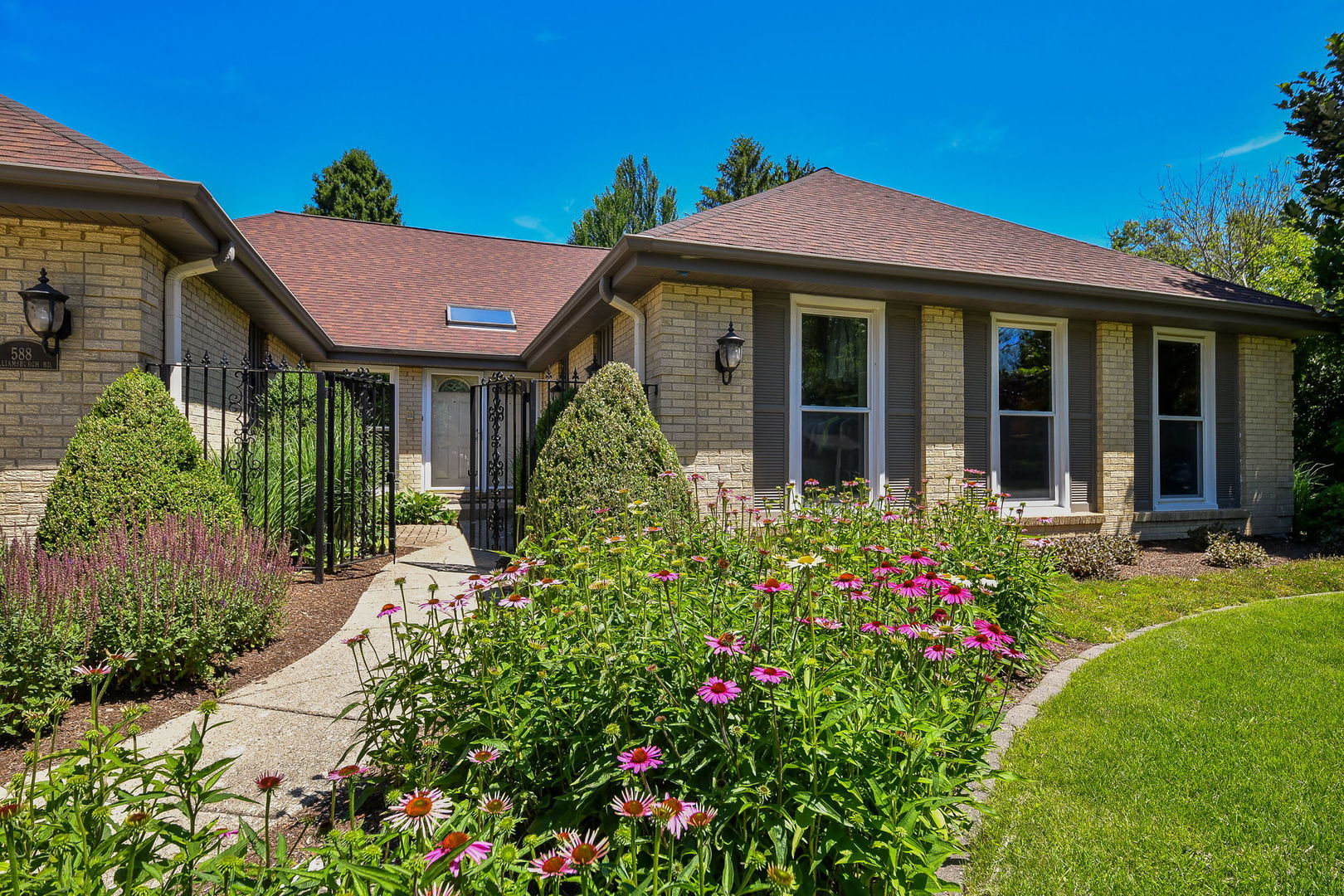 588 Williamsburg Road